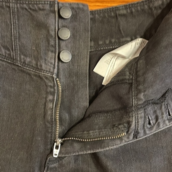 Hollister black size 28 raw hem mini skirt with pockets, front zip and buttons - Picture 3 of 8